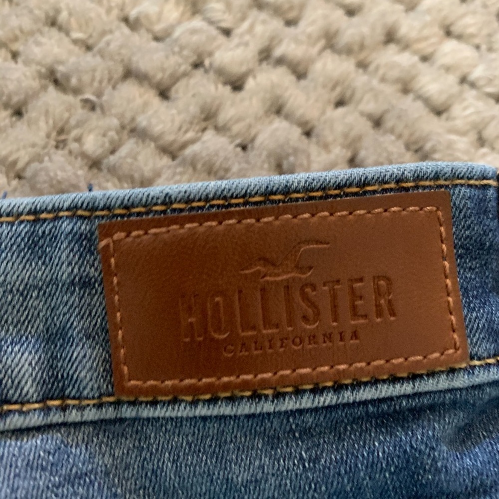 Hollister skinny jeans